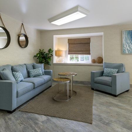 Ramada By Wyndham Costa Mesa/Newport Beach Buitenkant foto