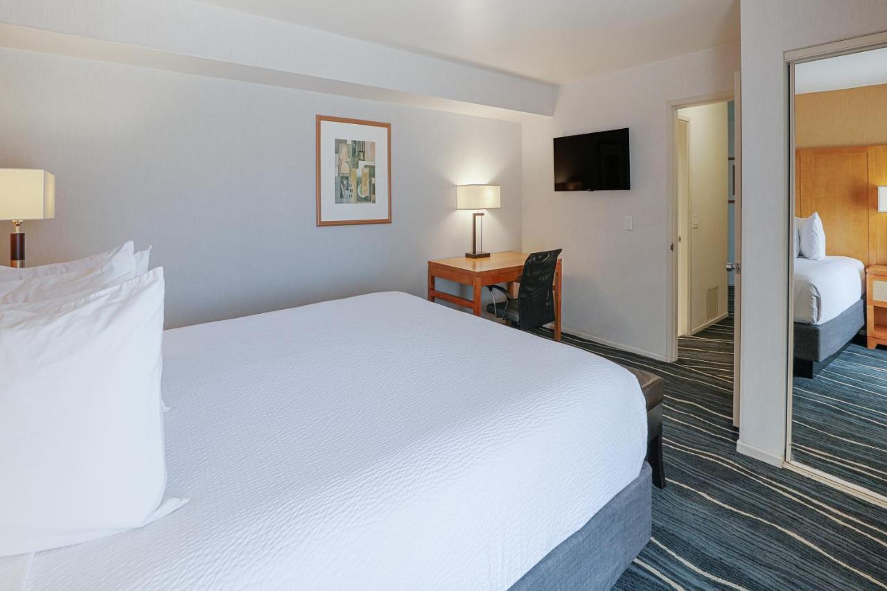 Ramada By Wyndham Costa Mesa/Newport Beach Buitenkant foto