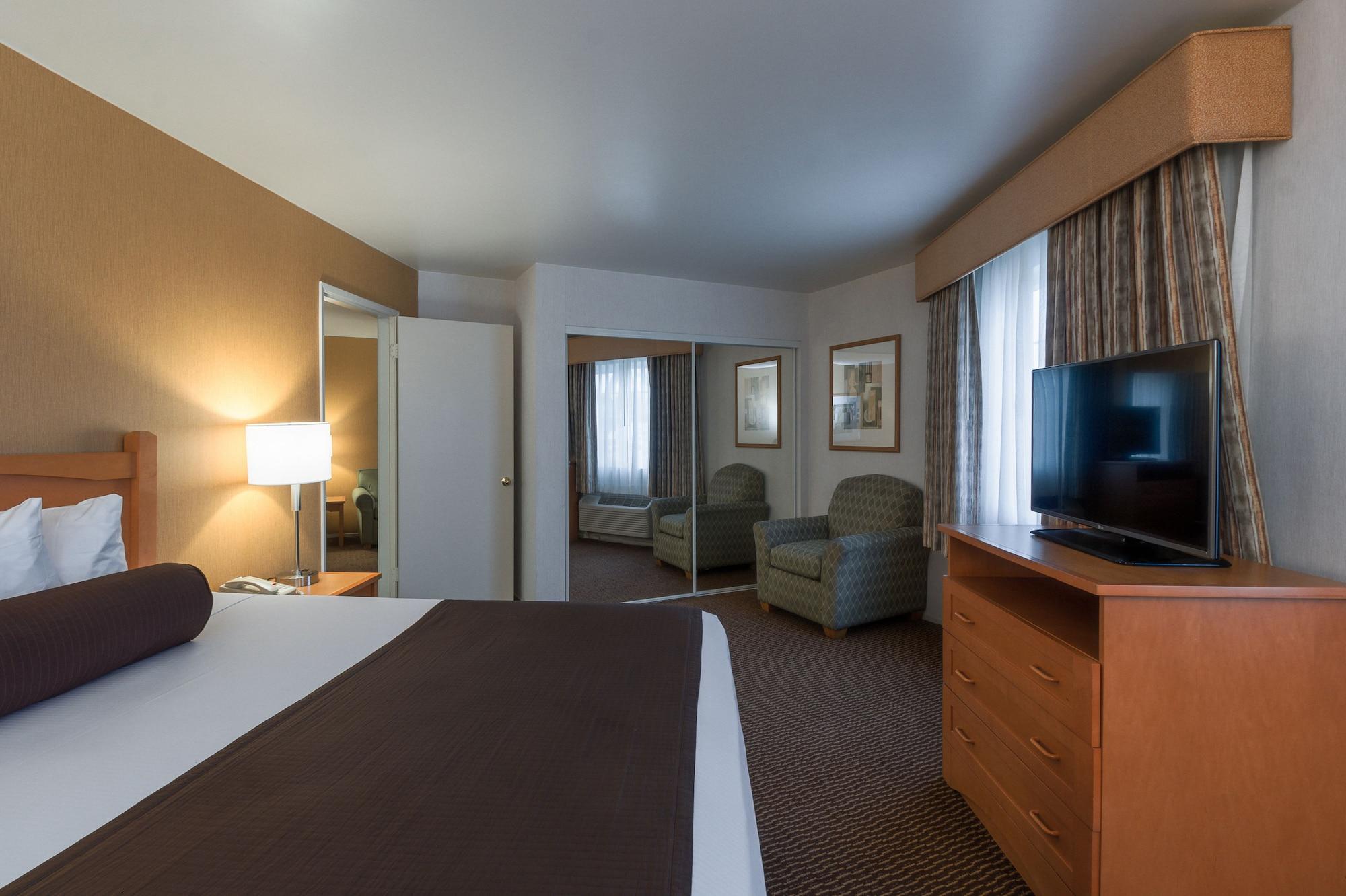 Ramada By Wyndham Costa Mesa/Newport Beach Buitenkant foto