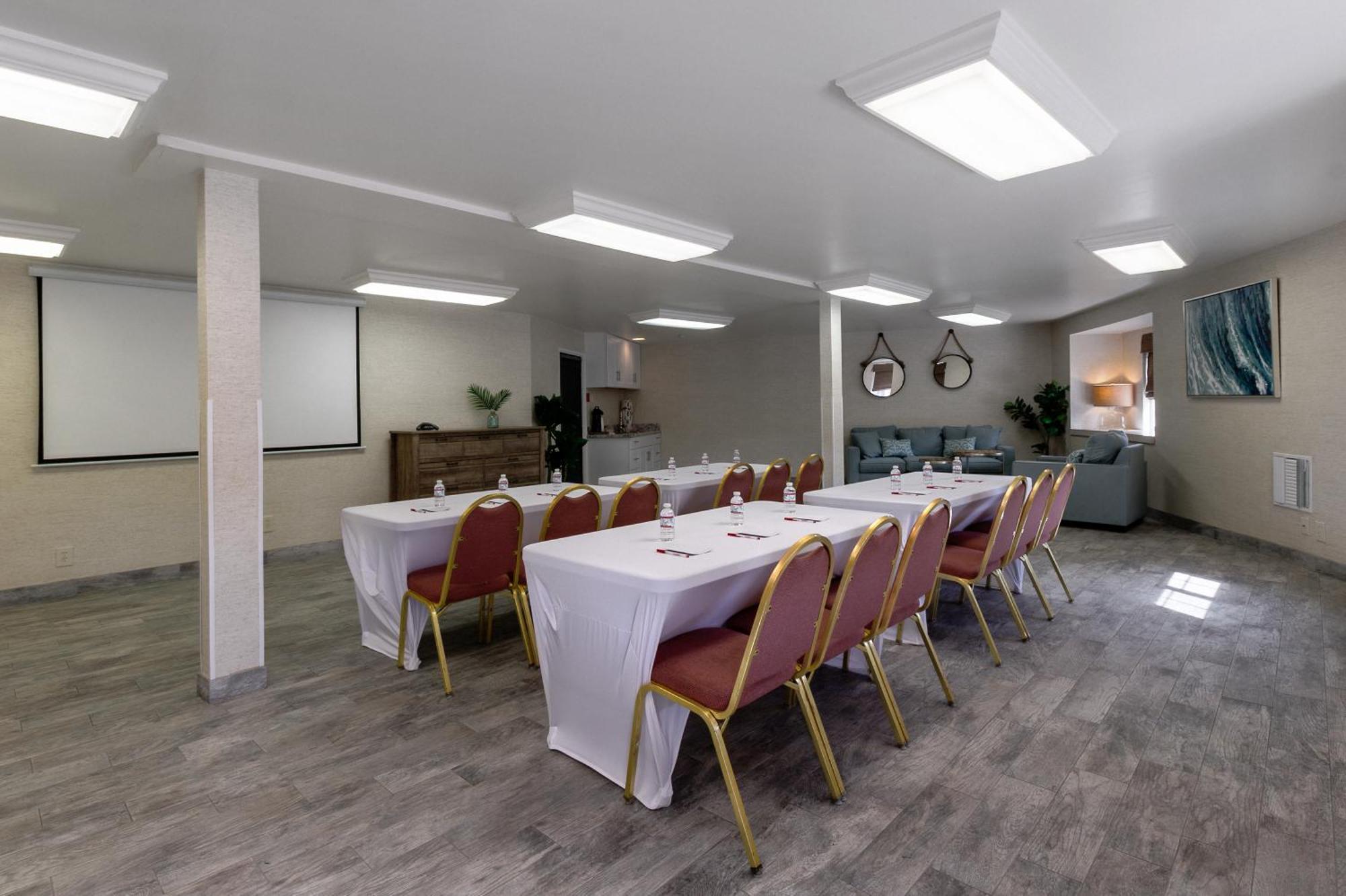 Ramada By Wyndham Costa Mesa/Newport Beach Buitenkant foto
